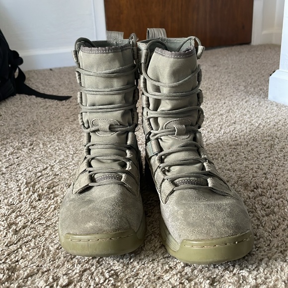 Nike SFS tactical boots. khaki army green - Picture 2 of 6